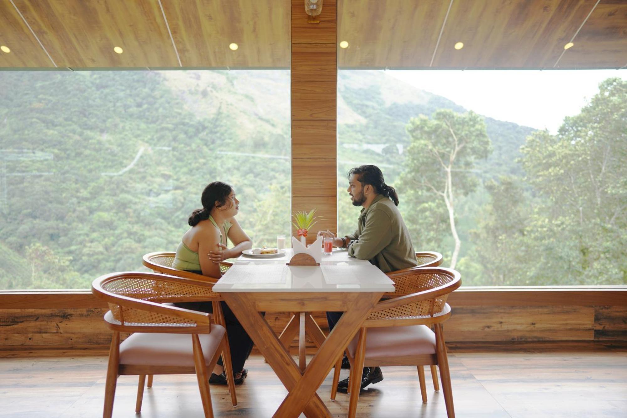 Hotel The Teatree Munnar à Suryanelli Extérieur photo