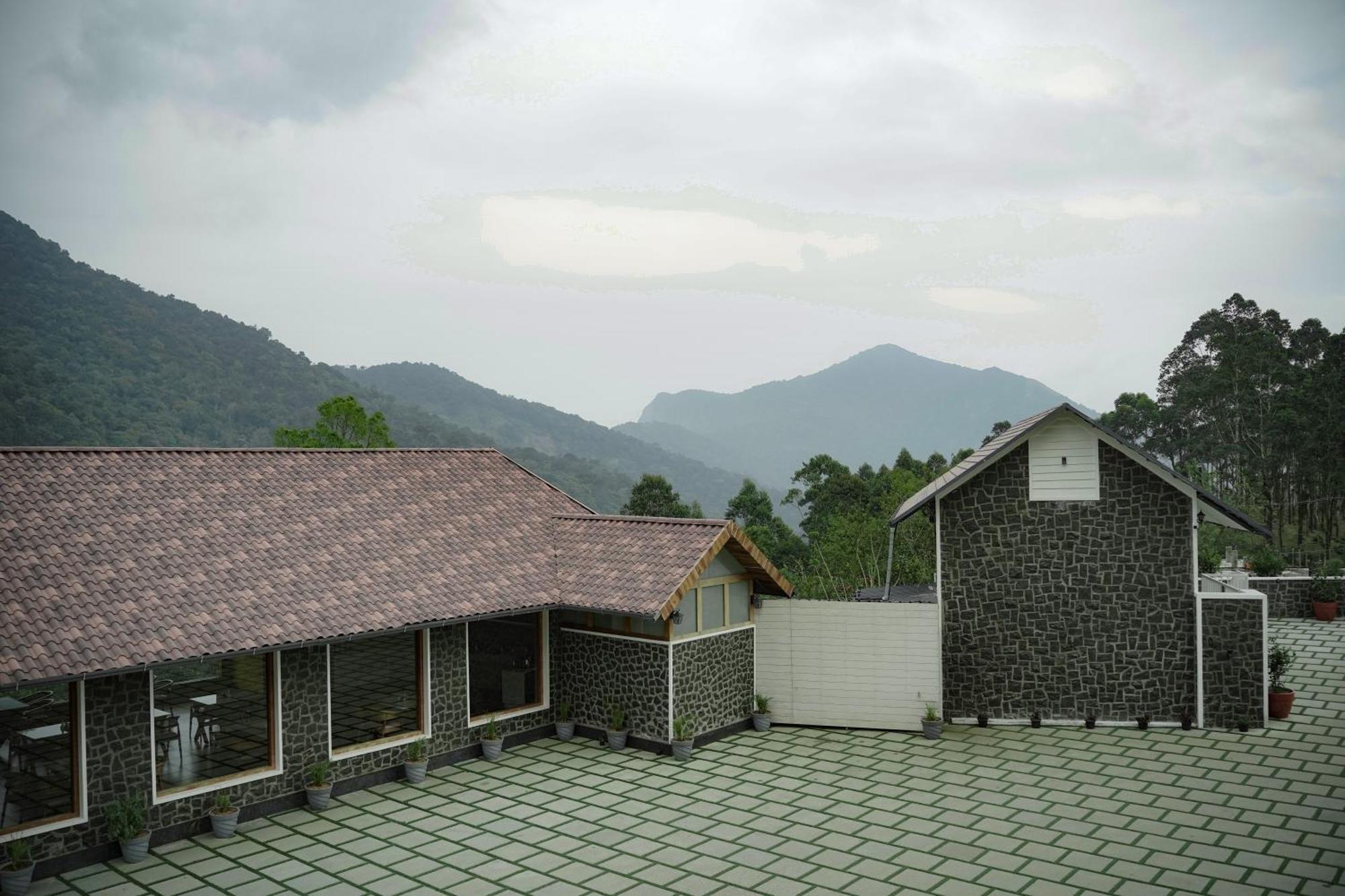 Hotel The Teatree Munnar à Suryanelli Extérieur photo