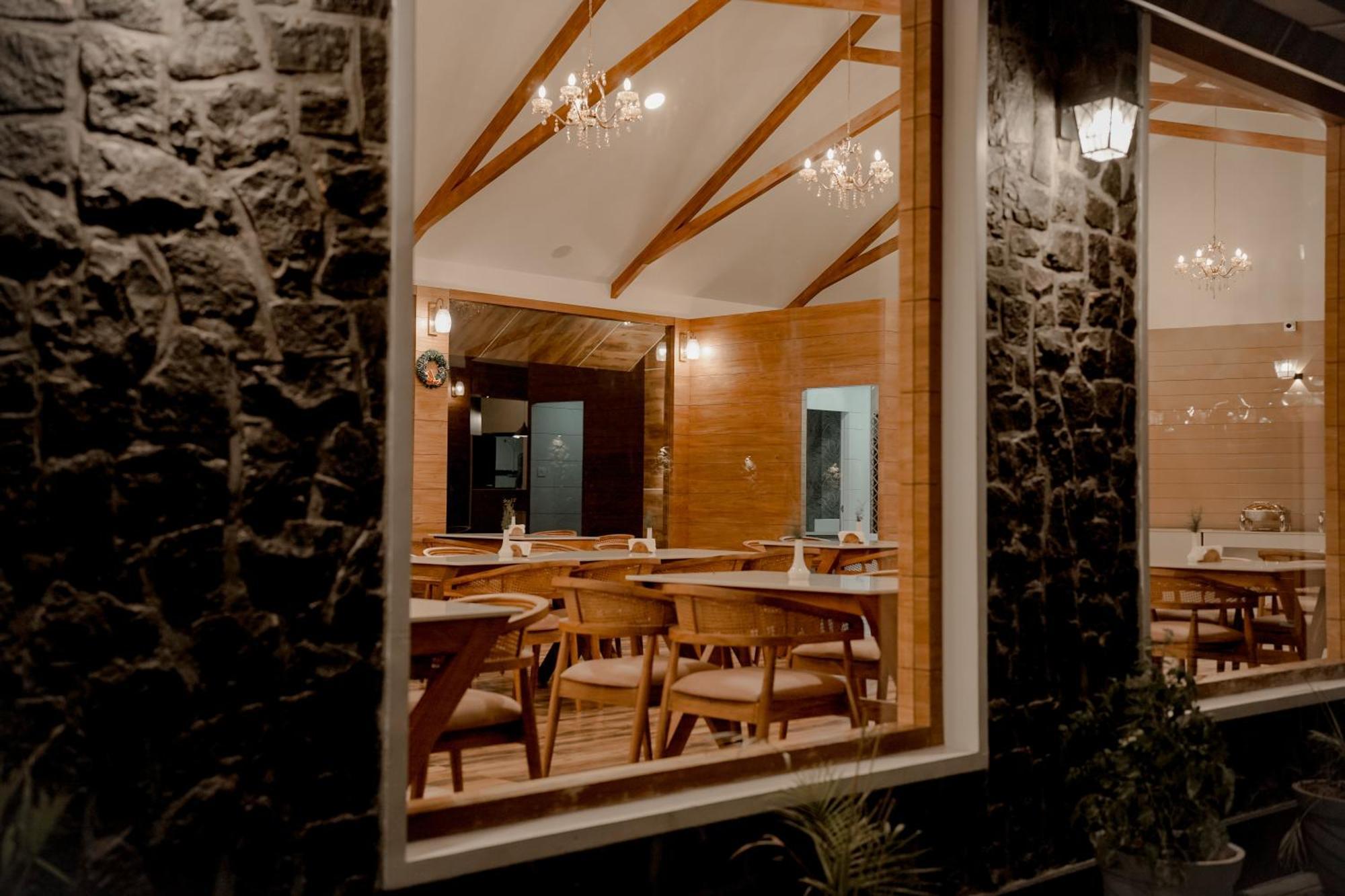 Hotel The Teatree Munnar à Suryanelli Extérieur photo